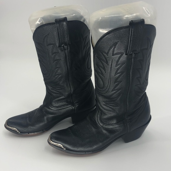 silver toe cowboy boots
